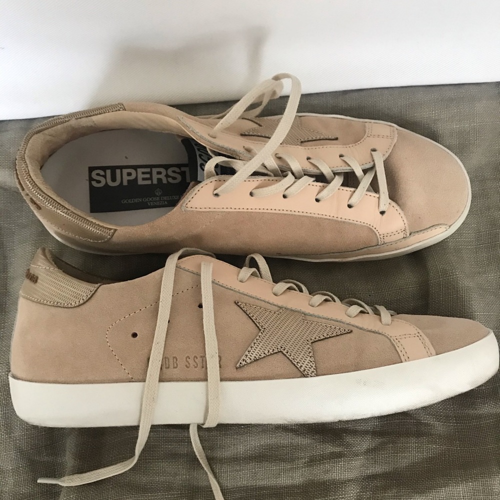 golden goose Light peach suede low tops